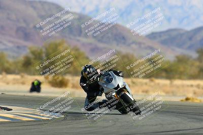 media/Jan-09-2022-SoCal Trackdays (Sun) [[2b1fec8404]]/Turn 14 (10am)/